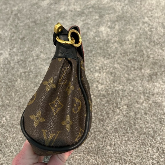 Cute crossbody - Picture 2 of 9